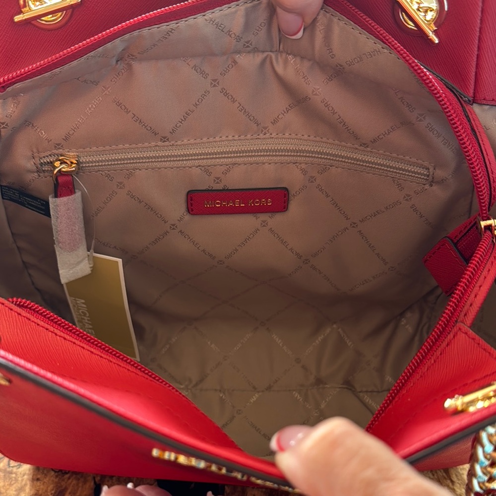 NWT Michael Kors Jet Set Travel Bright Red Shoulder Tote with Gold Chain Straps - Picture 8 of 8